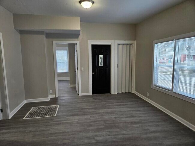 Foto del edificio - 526 Newbury St