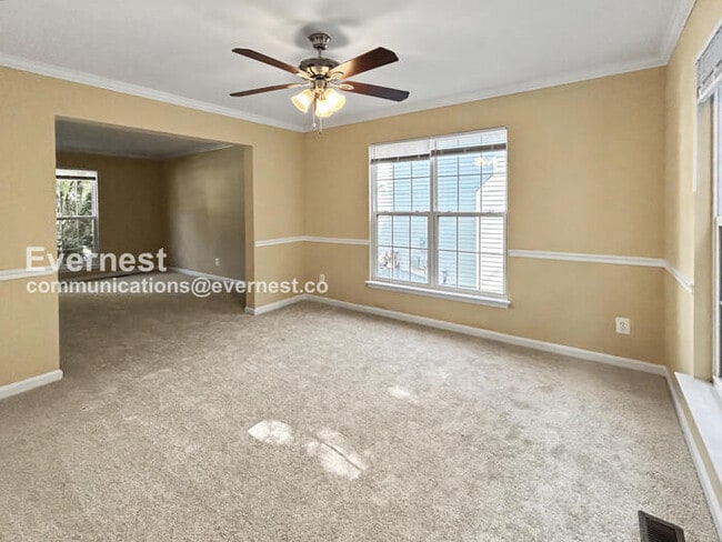 Foto del edificio - 8 Sarrington Ct