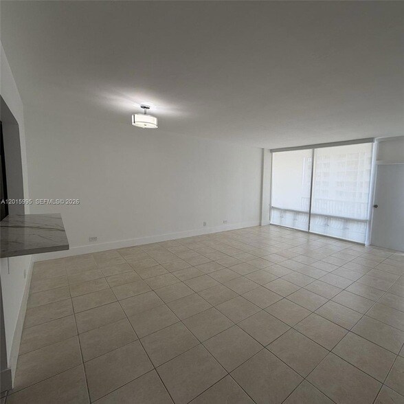 Foto del edificio - 1408 Brickell Bay Dr