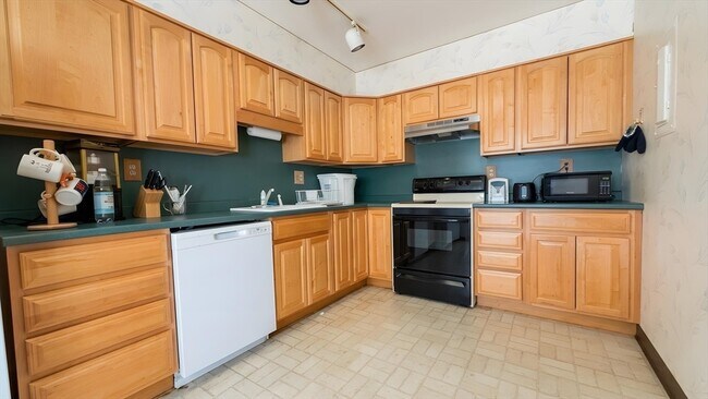Foto del edificio - 20 Hammond Pond Pkwy