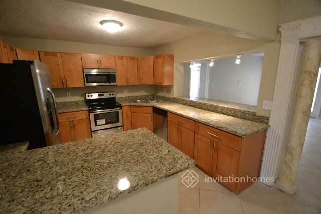 Building Photo - 8450 SW 12th St