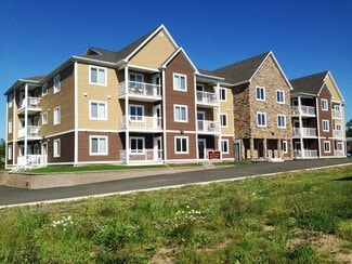 Building Photo - 55-55 Primrose Ln