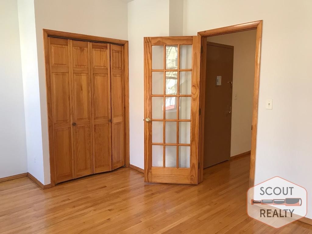 Foto principal - 106 Nassau Ave