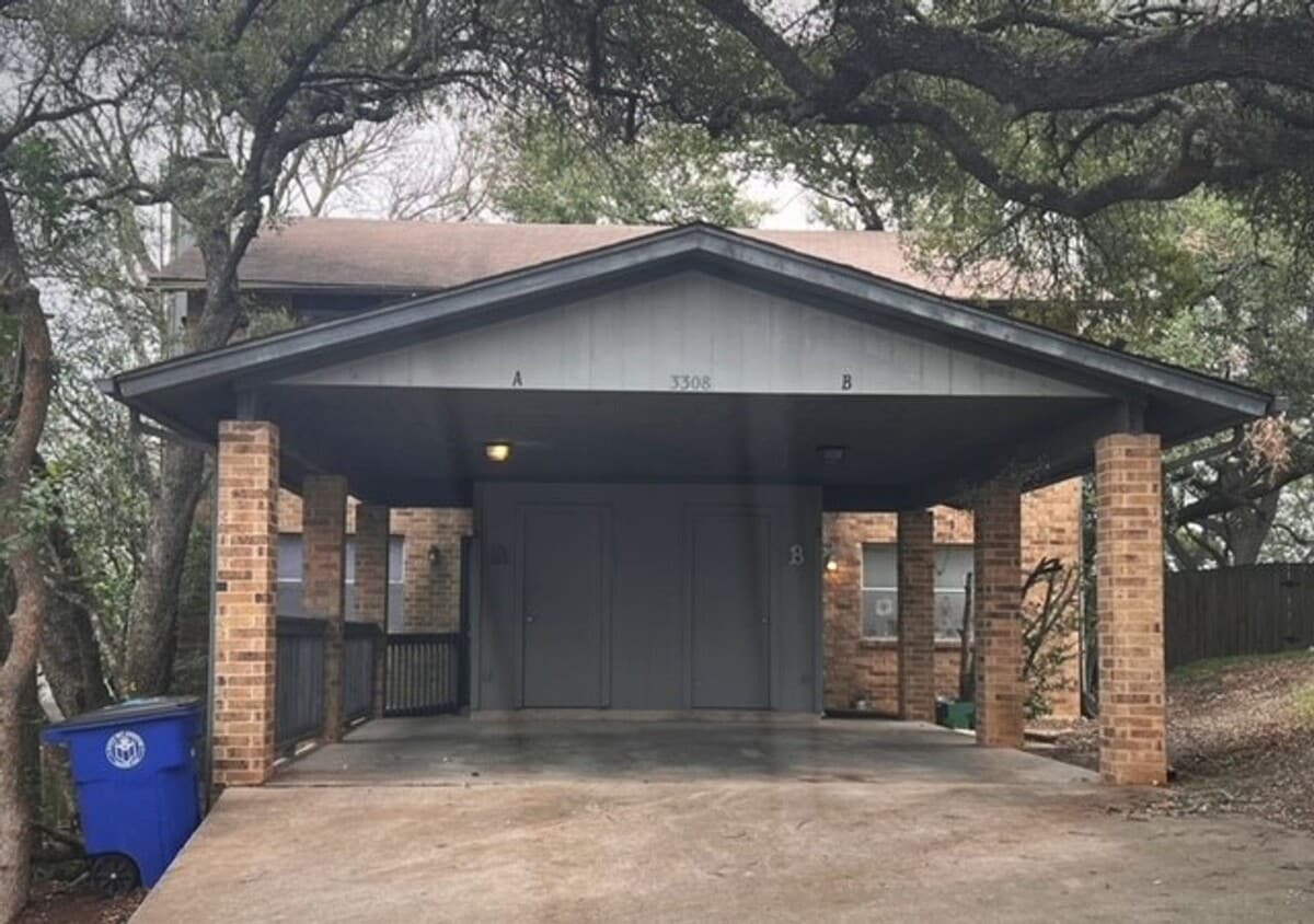 Foto principal - Hu Properties2 (3308 Dunliegh Dr)