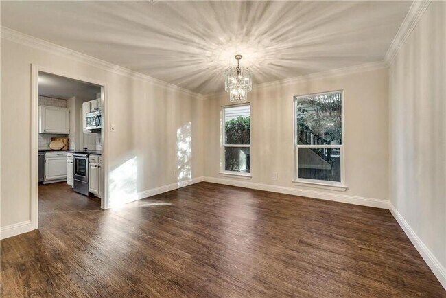 Building Photo - 619 Drexel Dr