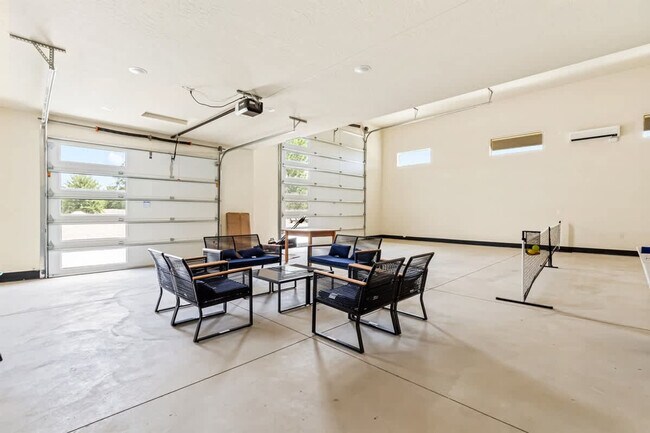 Foto del edificio - 306 CM Rdg Ln