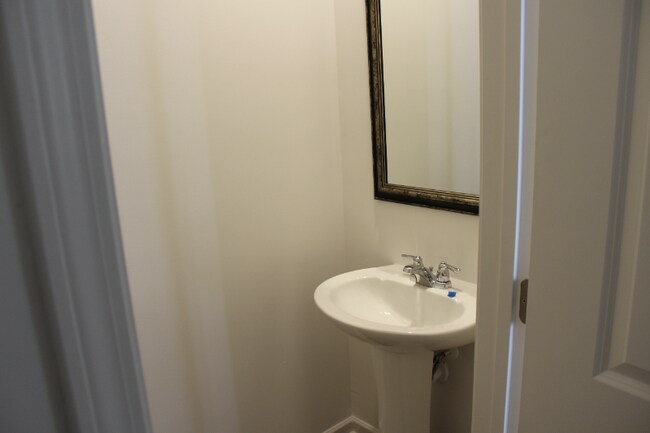 Foto del edificio - 145 Red Maple Wy