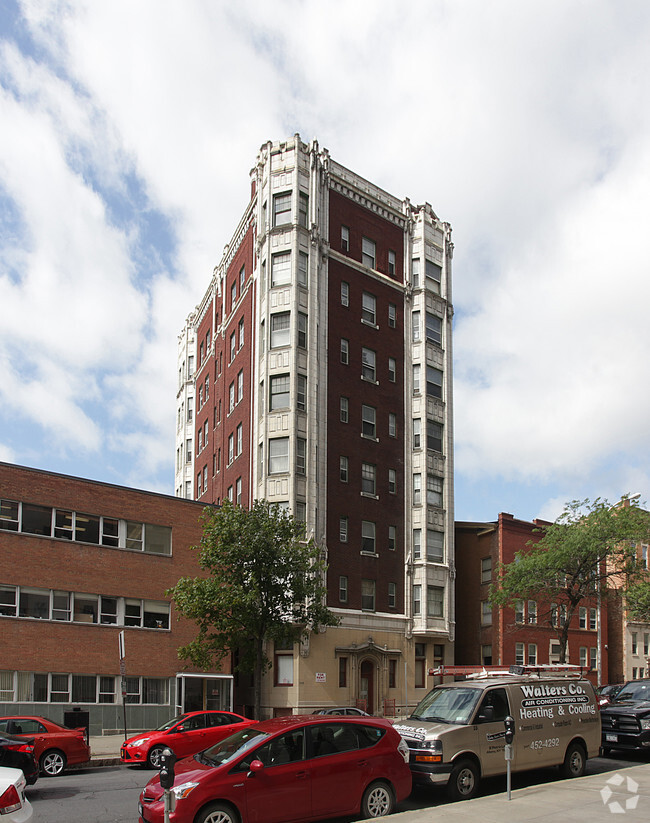 Foto del edificio - Fort Fredrick Apartments