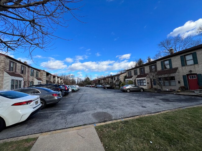 Foto del edificio - 232 East Ct