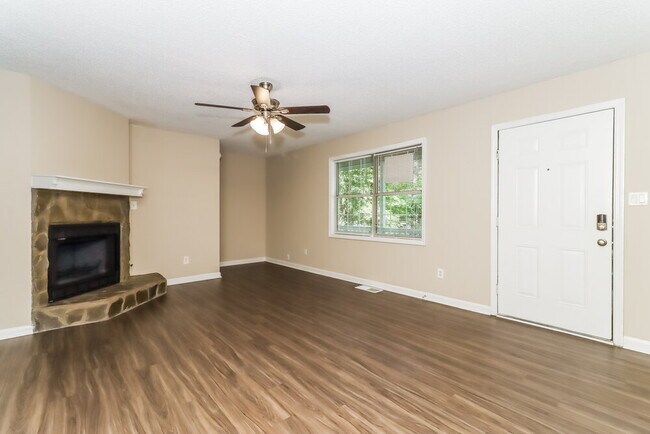 Foto del edificio - 262 Goldcreek Trail