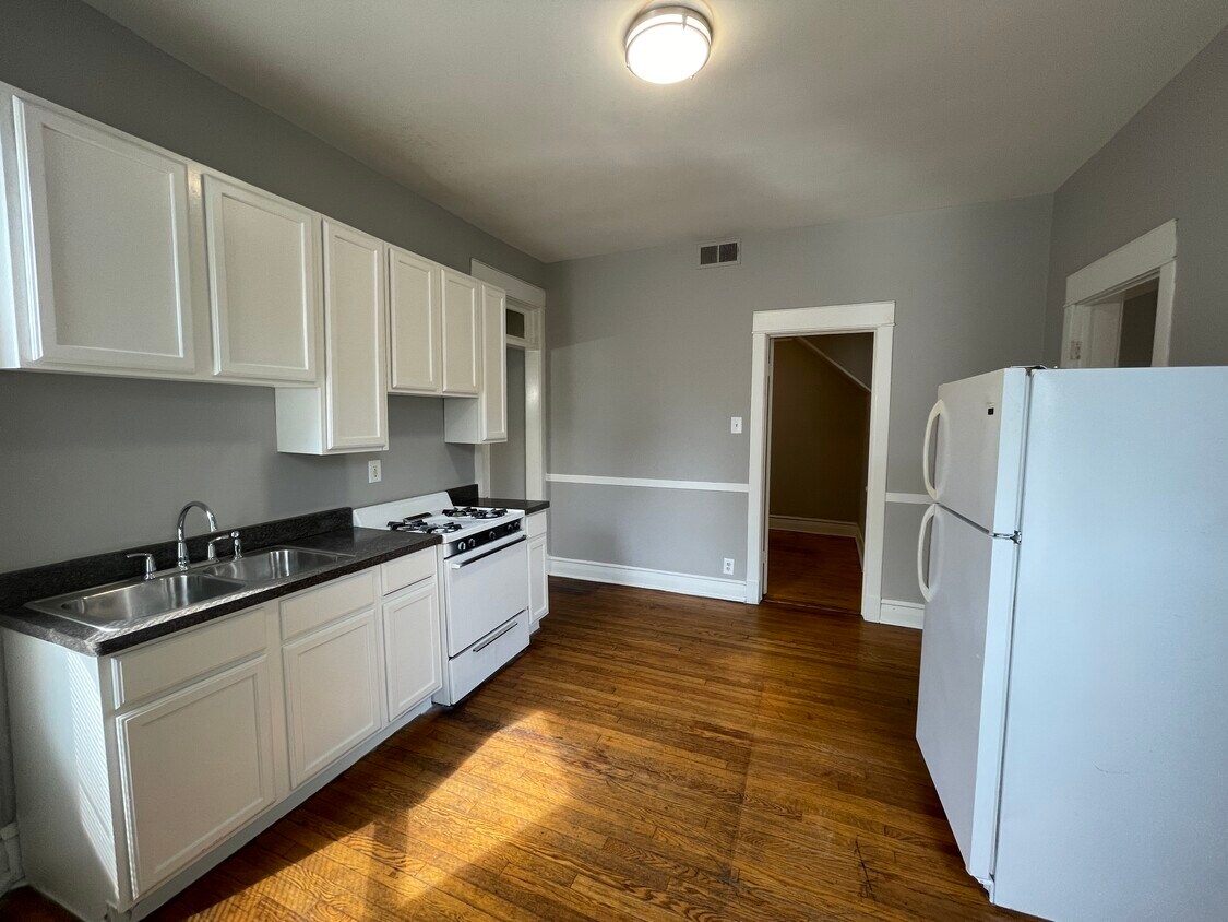 Foto principal - 3041 W Cullerton St