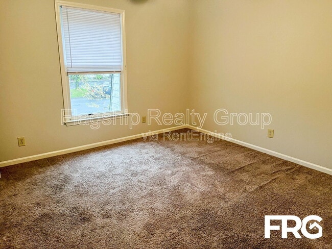 Building Photo - 107 Chesterfield Ct