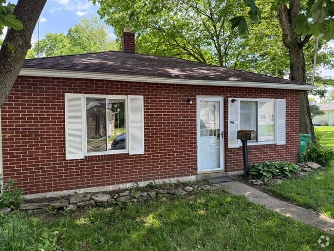Building Photo - 98 N Franklin St
