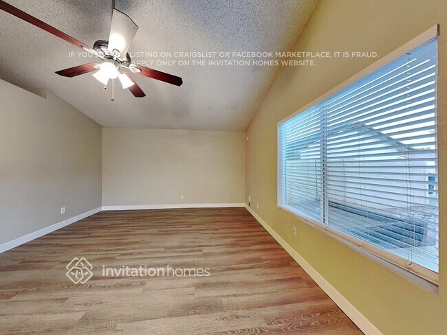 Foto del edificio - 1920 N Illinois St