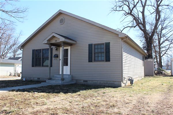 Primary Photo - 816 E 5th St