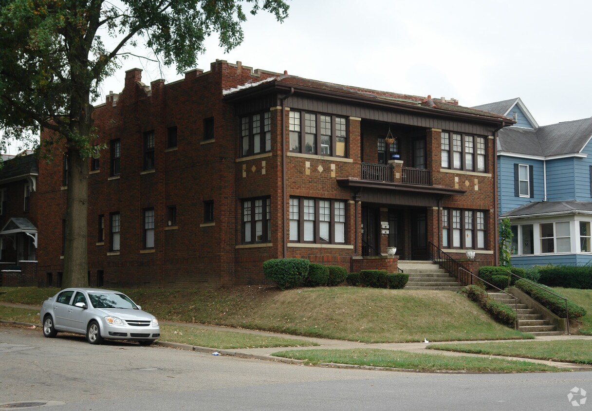 Building Photo - 355 5th Ave