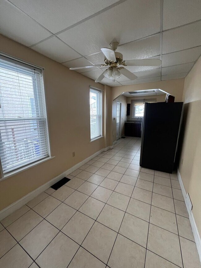 Foto del edificio - FOR RENT – West Reading