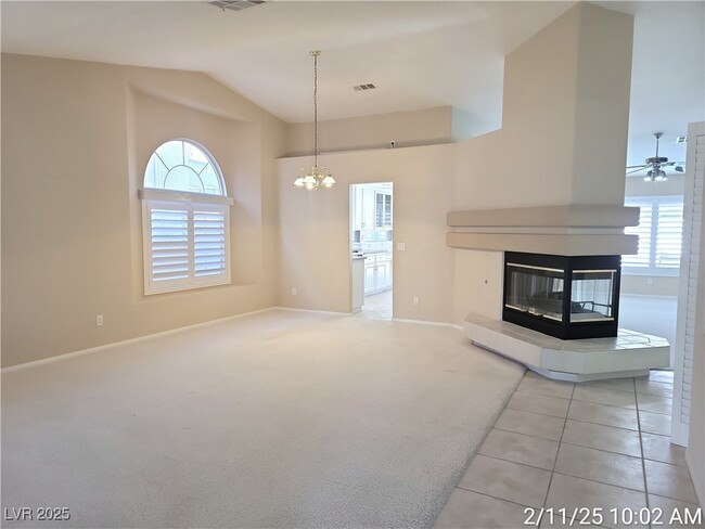 Foto del edificio - 9731 Lookout Canyon Ct