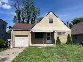 Building Photo - 3119 Cavanaugh Ave