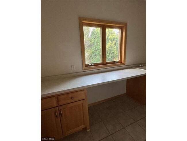 Foto del edificio - 3963 Garland Ln N