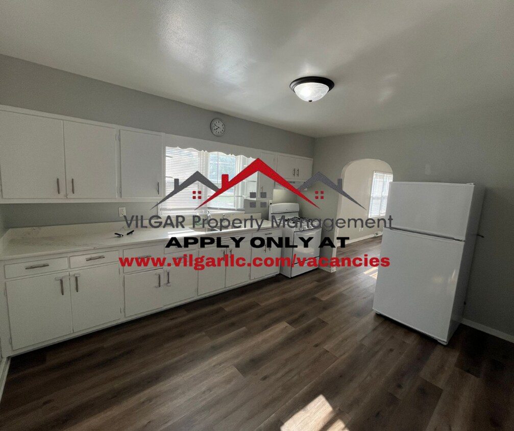 Foto principal - Spacious 3 Bedrooms, 1 Bath home in Highla...