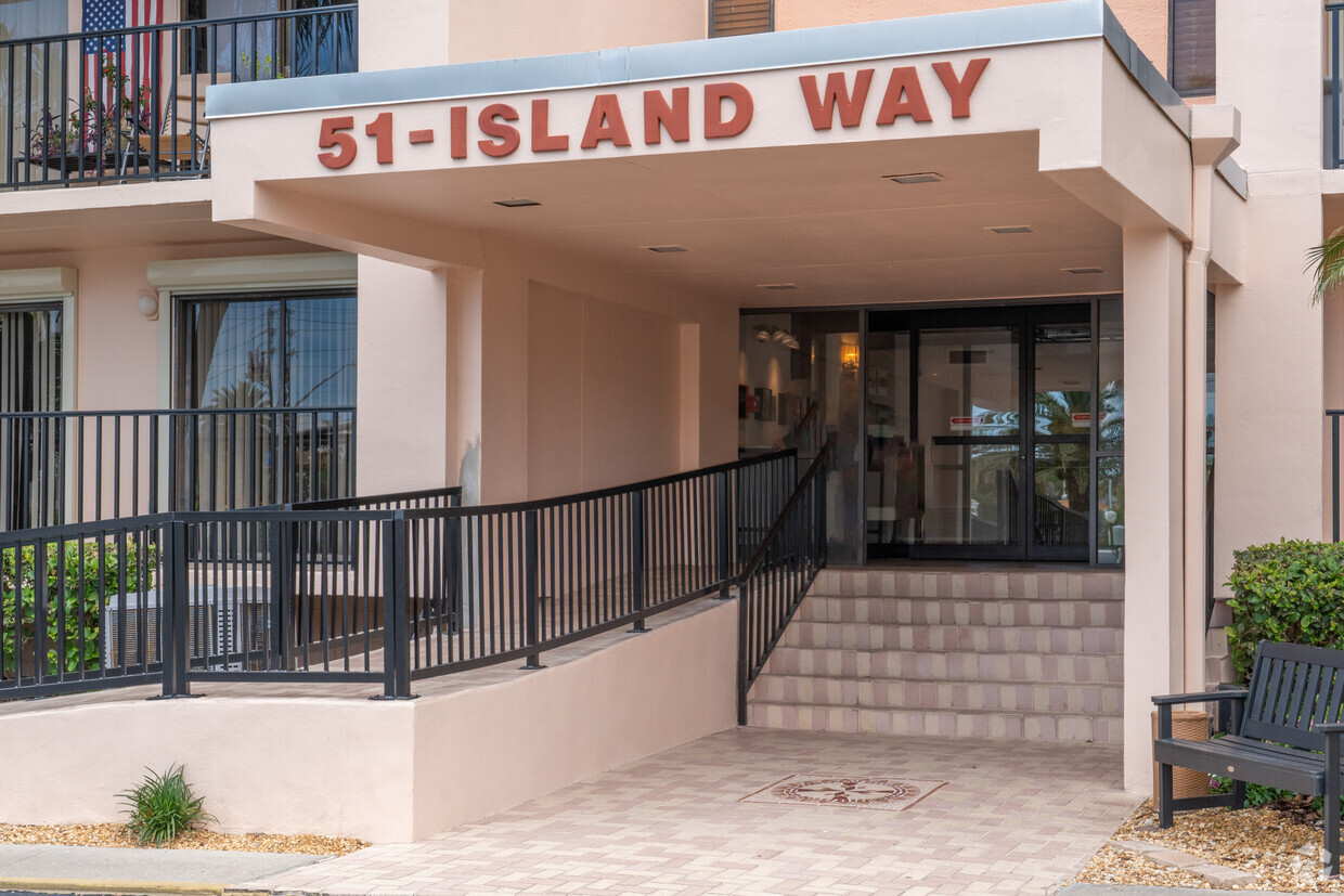 Entrance - Windward Towers