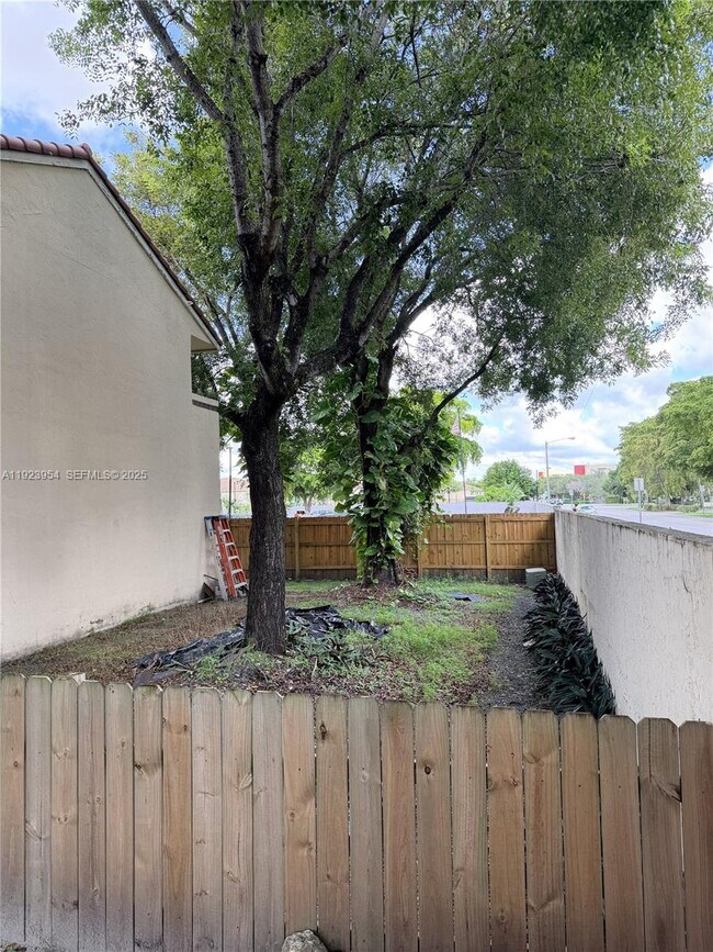 Building Photo - 17982 NW 68th Ave