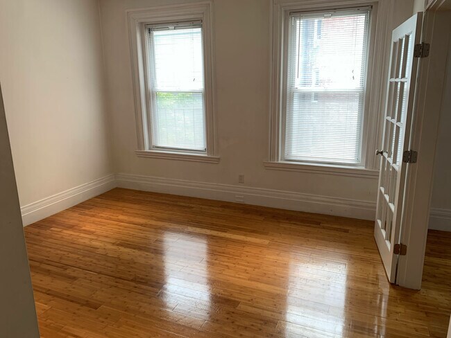 Foto del edificio - 256 Newbury St