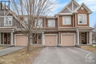 Building Photo - 222 Meadowbreeze Dr