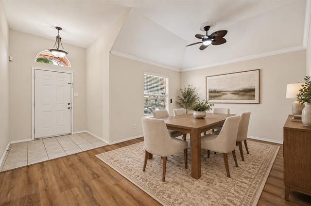 Foto del edificio - 9109 Azinger Dr