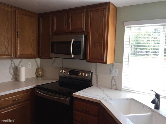 Building Photo - 2 br, 2 bath House - 1 Alassio