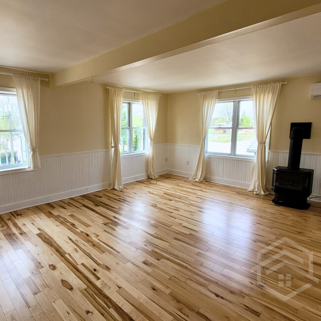 Photo du bâtiment - 2-Bedroom Apartment in Courtland!!