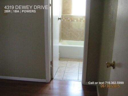 Building Photo - 4319 Dewey Dr