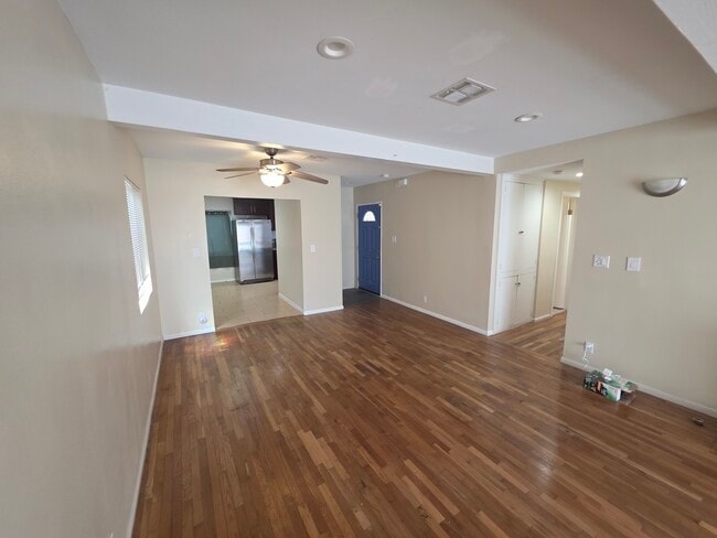Foto del edificio - 15360 Saticoy St