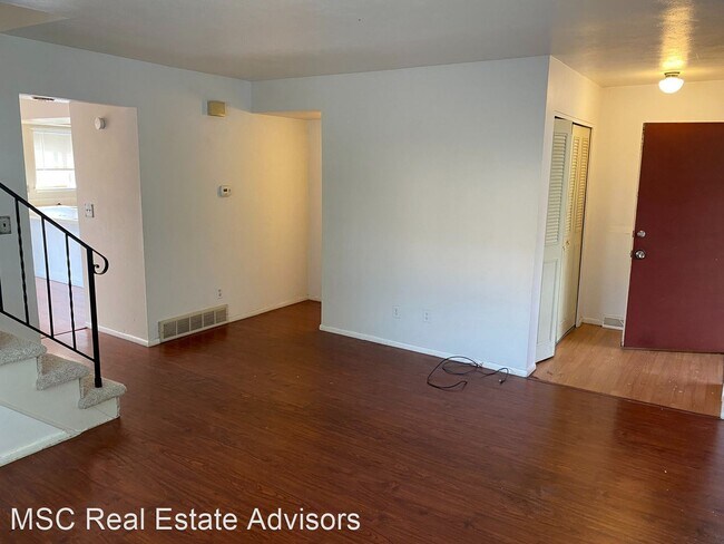 Building Photo - 3 br, 2.5 bath House - 6781 S. Race St.