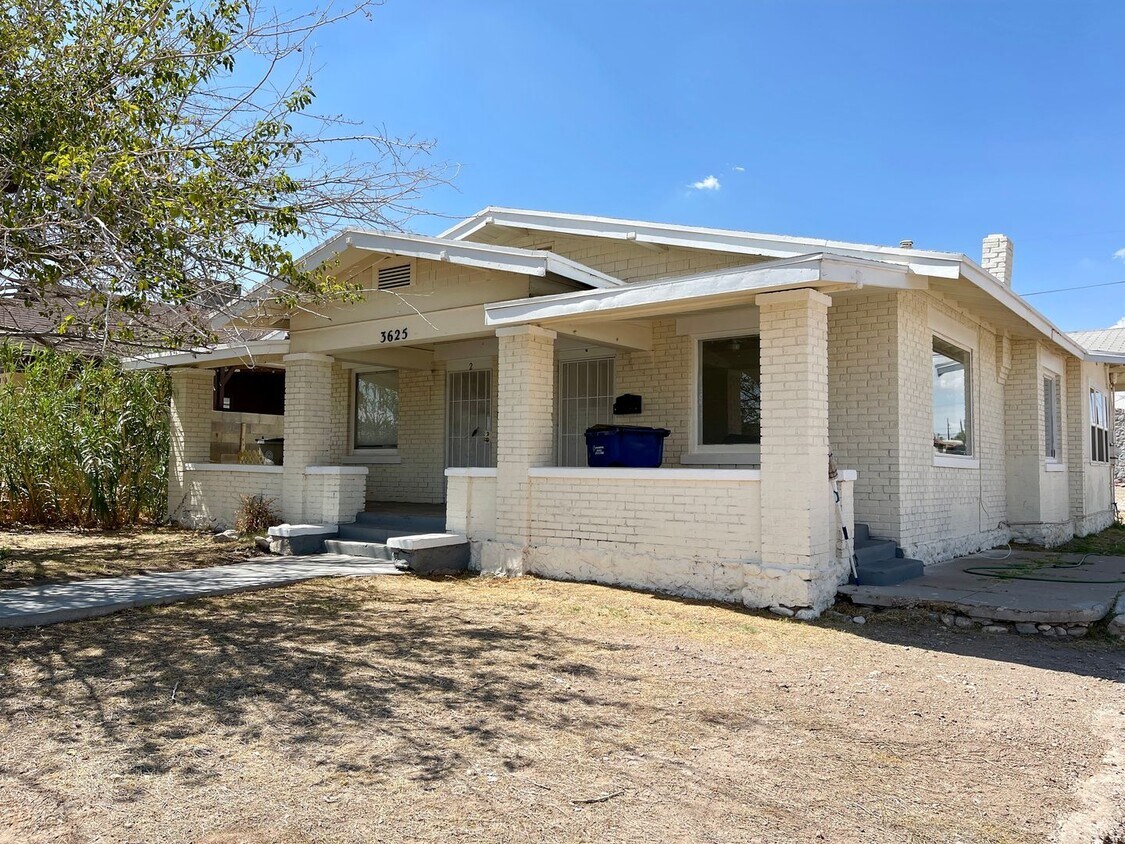 Primary Photo - 3625 Mountain Ave