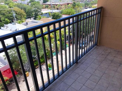 Foto del edificio - 511 Lucerne Ave
