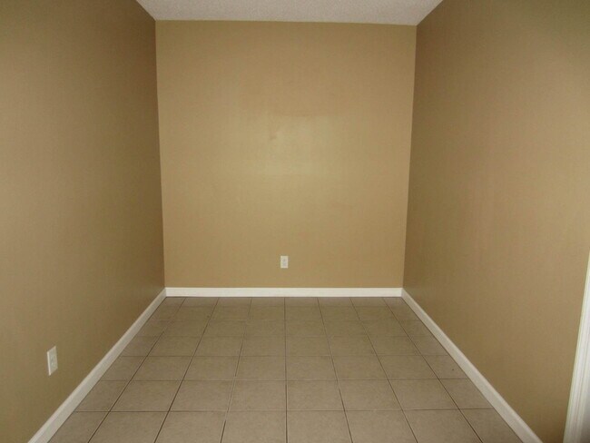 Foto del edificio - 2Bed/1Bath Apartment!
