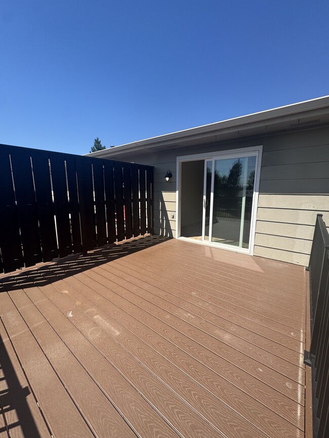 Building Photo - 2314 Rosebud Dr