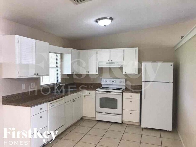 Foto del edificio - 1209 NE 18th Pl