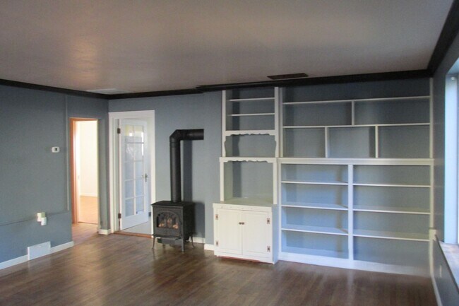 Foto del edificio - 2 Bedroom House in Burlington