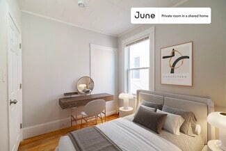 Building Photo - Private bedroom in 3 bed/1 bath Home