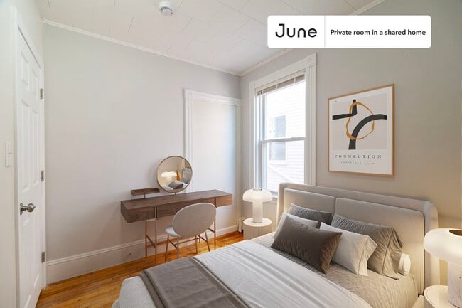 Private bedroom in 3 bed/1 bath Home - Private bedroom in 3 bed/1 bath Home
