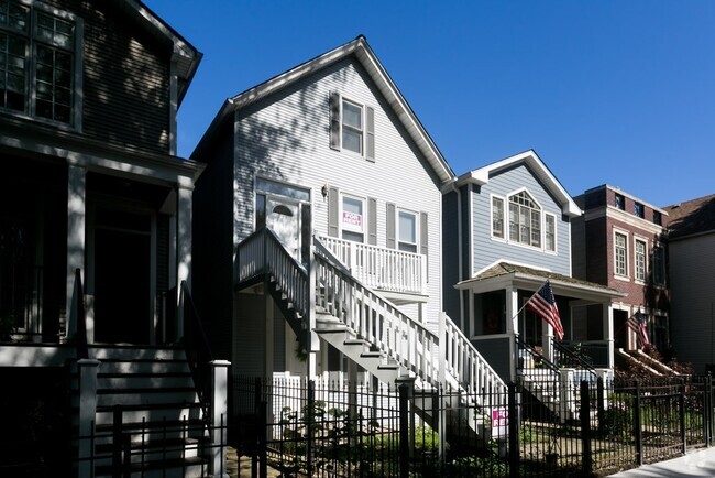 Building Photo - 1738 W Nelson St
