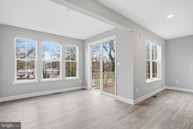 Building Photo - 16368 Fife Wy