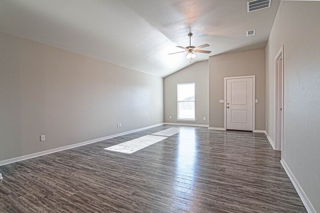 Building Photo - 6712 Rio Bravo St