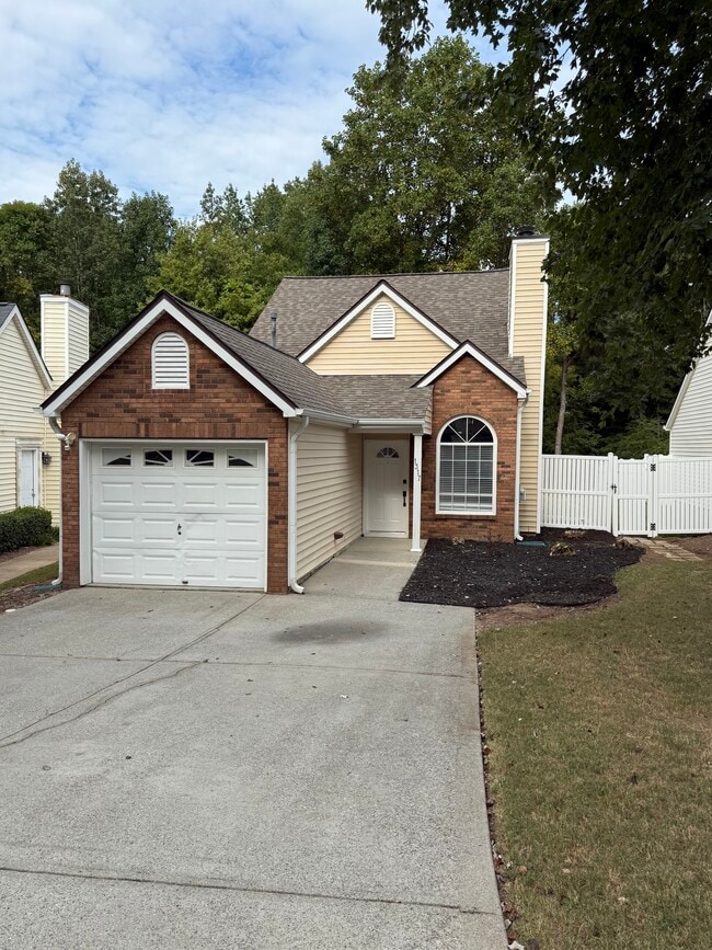 Building Photo - 1317 Parkside Club Dr