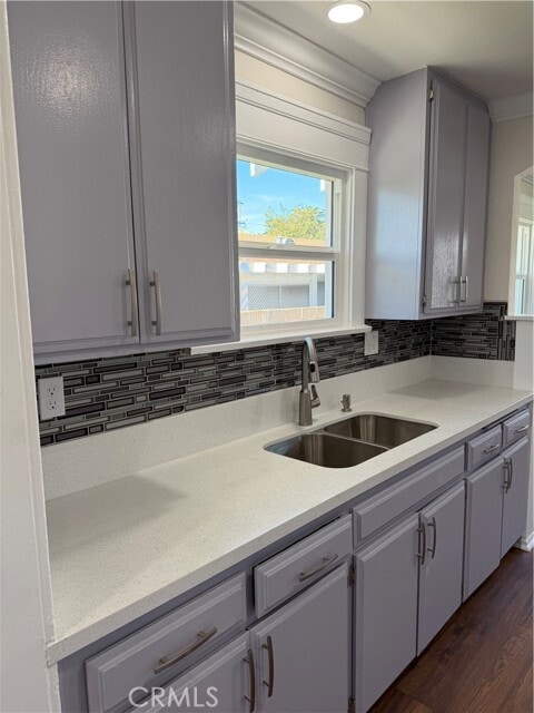 Building Photo - 1305 E 17th St