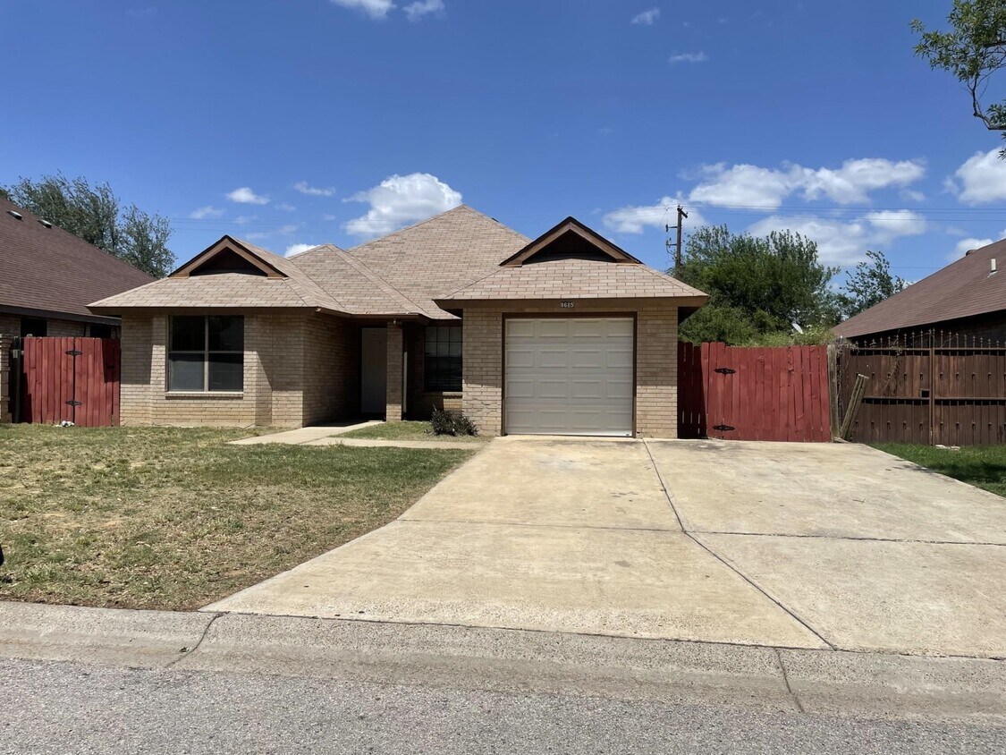 Foto principal - 8685 Northridge Loop