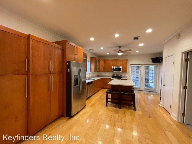 Building Photo - 3 br, 2 bath House - 627 California Ave.
